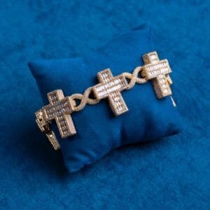 Juicx 30MM Moissanite Cross Link Bracelet 14K Gold