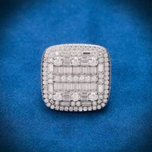 Juicx Baguette Cut Moissanite Pinky Ring 14K Gold