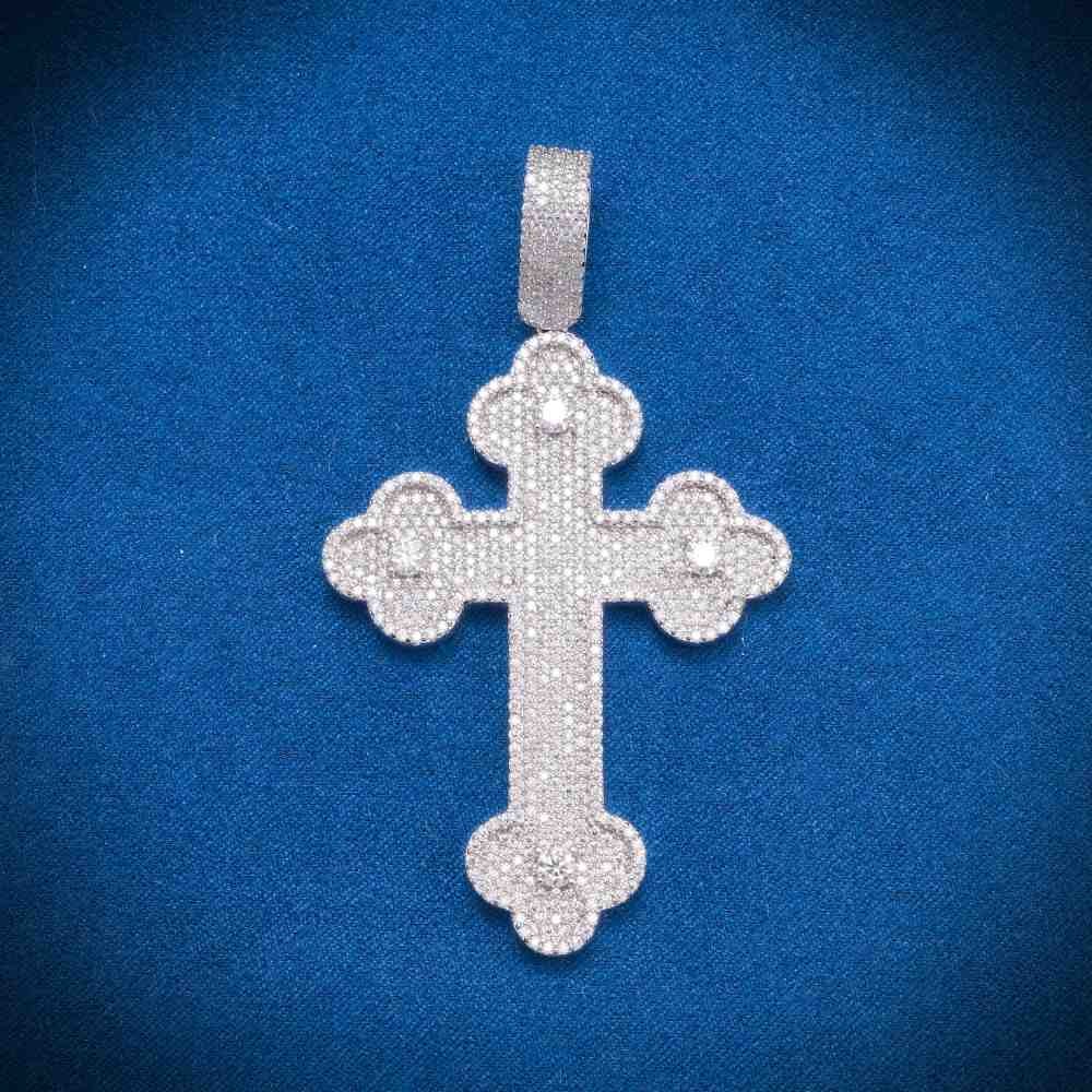 Juicx Moissanite Clover Cross Pendant 14K Gold