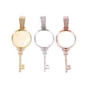 Juicx Moissanite Key Photo Pendant 14K Gold