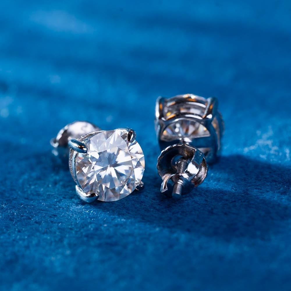 Juicx 8MM Round Moissanite Stud Earrings