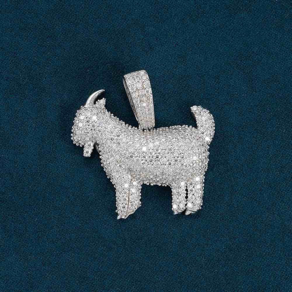 Juicx Moissanite GOAT Pendant 14K Gold